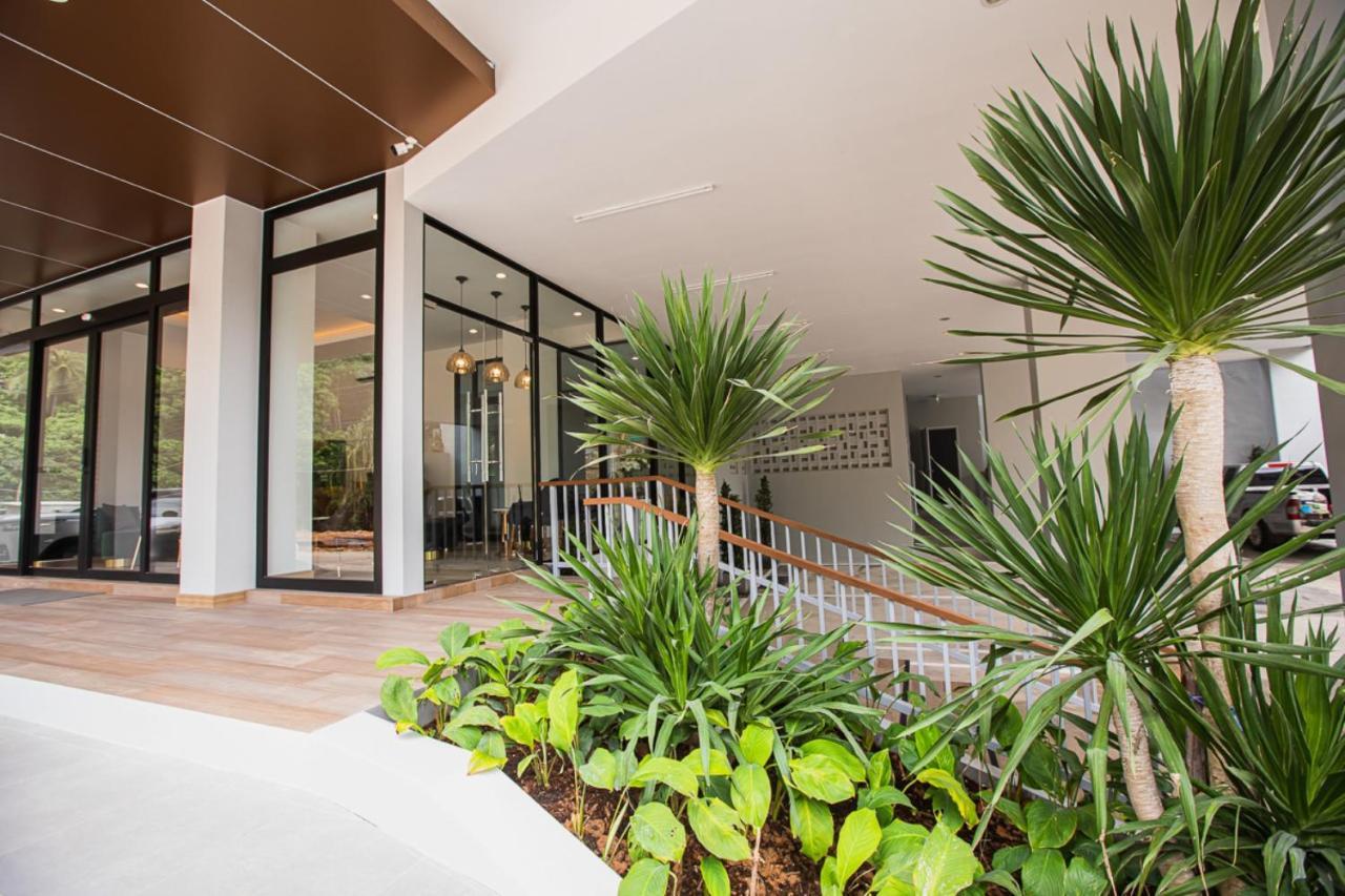 Palmetto Condominium Ban Karon Bagian luar foto